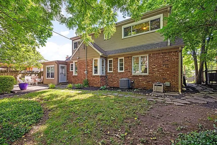 6226 N Delaware St — Photo 31