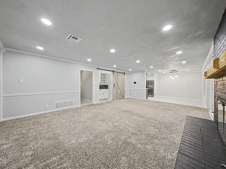 4106 Ermine Trl — Photo 12