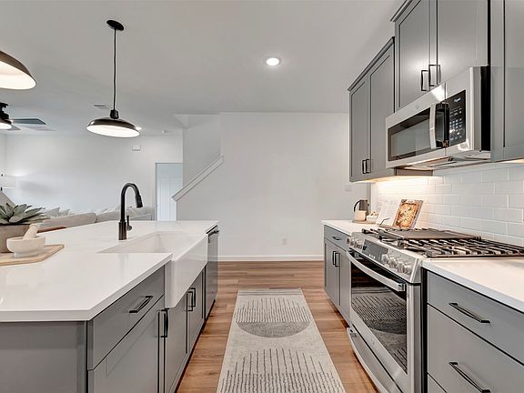 7th image of this home