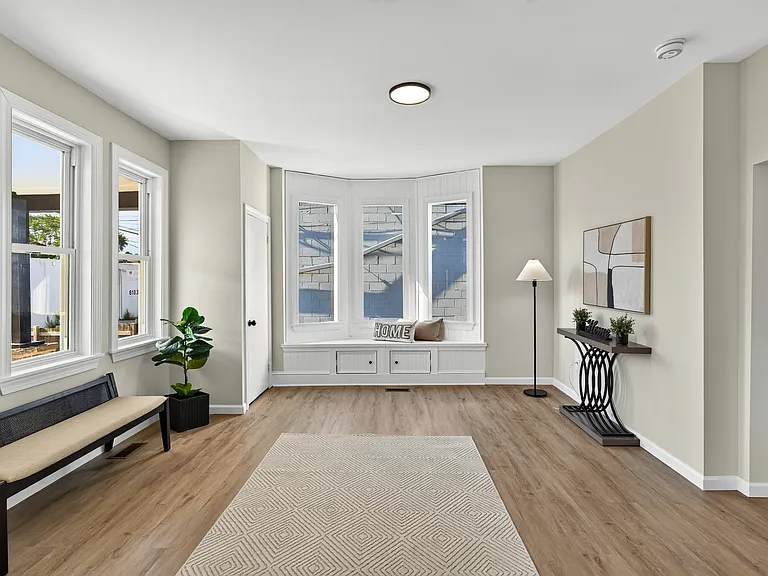6 N Brighton Ave — Photo 10