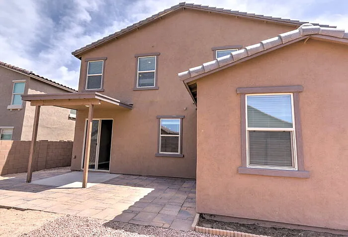 704 W Calle Vela Mayor — Photo 46