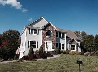 35 Britts Rdg, Cumberland, RI 02864