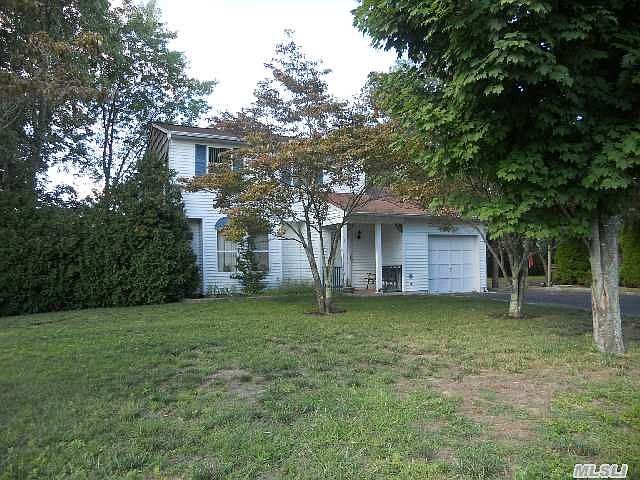 1st image of 1 Larry Ct