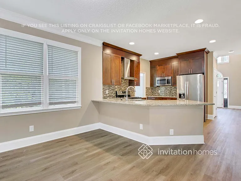 2719 McCoy Ave — Photo 5
