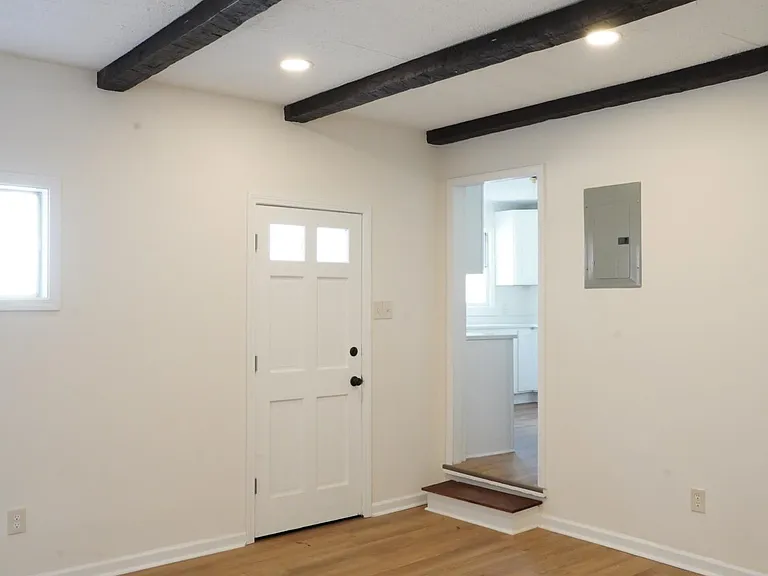1117 Denny St — Photo 18
