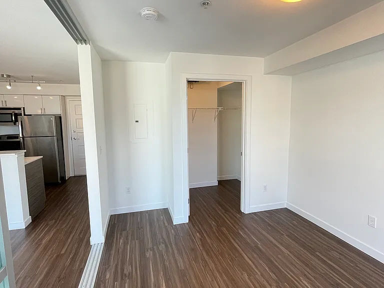 Queen Anne Flats — Photo 57