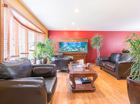 2nd image of 1814 N Park Dr