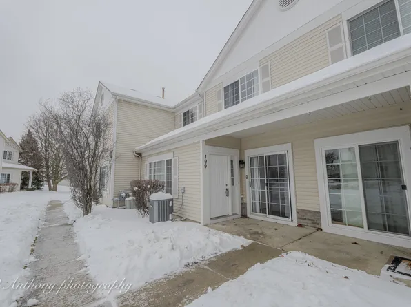 199 N Oakhurst Dr #199, Aurora, IL 60504