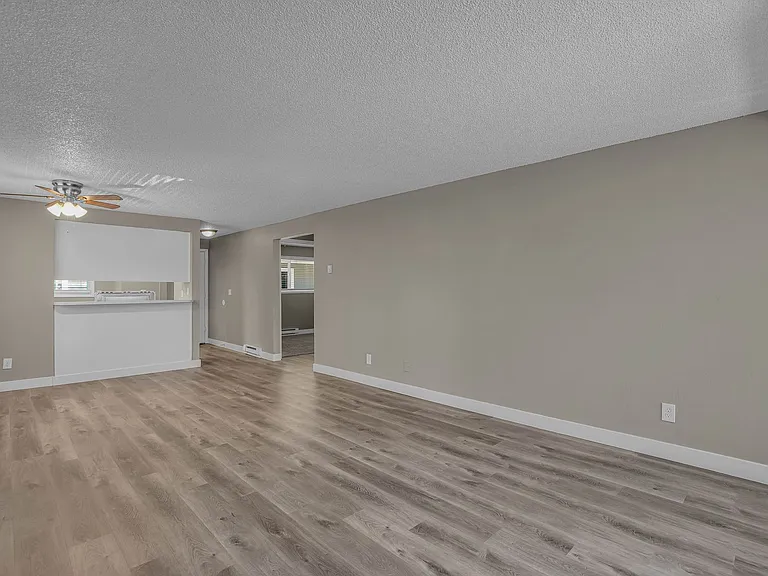11900 SW Allen Blvd — Photo 3