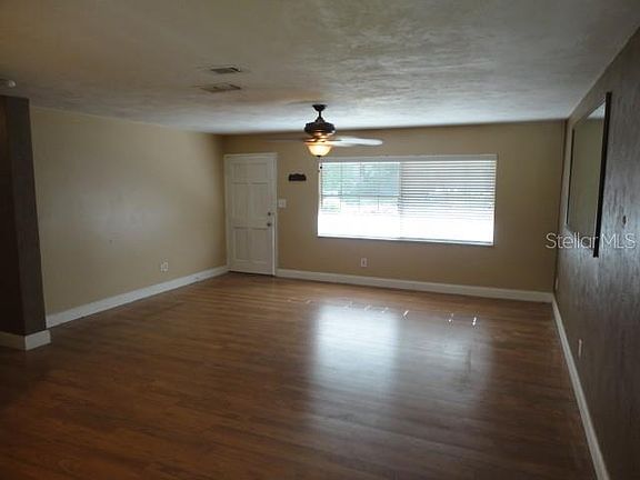 2nd image of 1054 Blackwood St