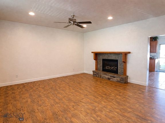 3rd image of 314 Buffalo Dr