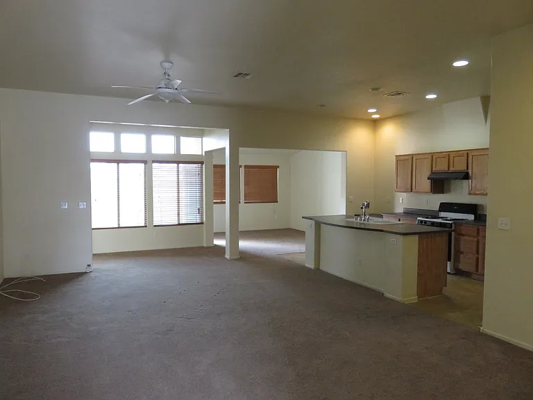 3358 Glacial Lake St — Photo 14