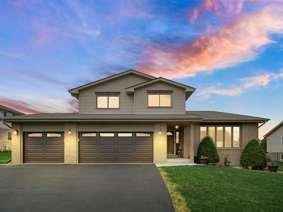2nd image of 19226 Puritan Dr