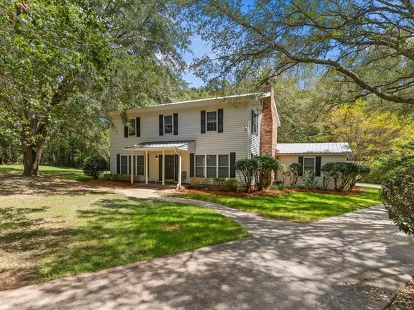 108 Valley Ct, Midland City, AL 36350