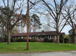200 Powers Dr, Easley, SC 29640