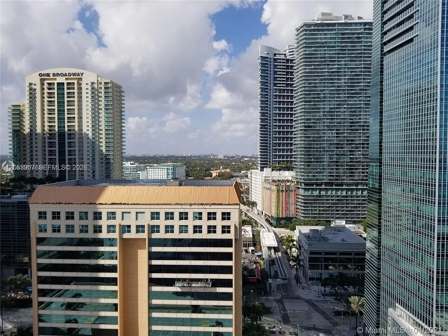 The Sail Condo — Photo 2