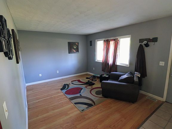 5th image of 4447 Huckleberry Cir