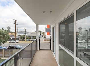 1360 W 35th St, Los Angeles, CA 90007