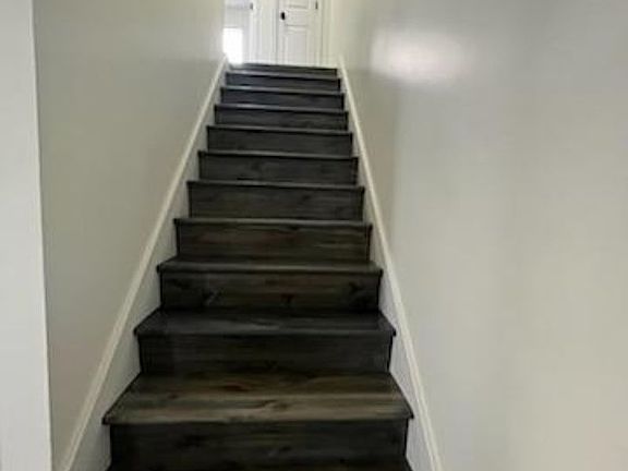 5th image of 121 Quail Ridge Cir #D