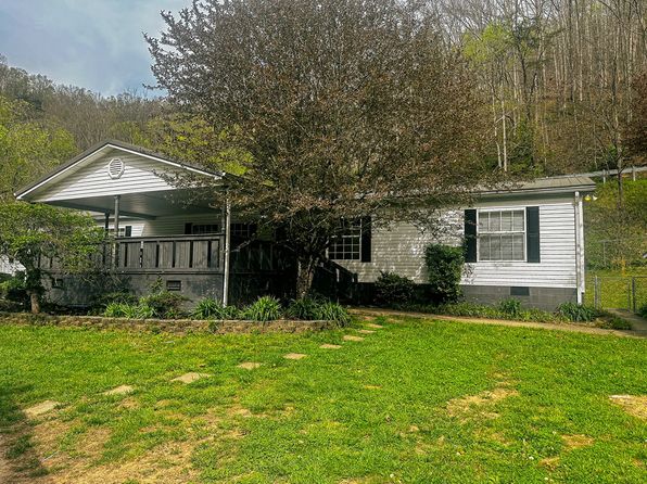 17 Freeman Rd, East Pt, KY 41216