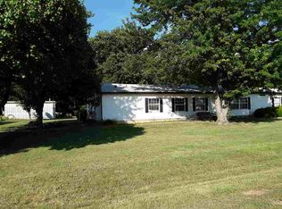 1360 Anderson Ave, Eureka, KS 67045
