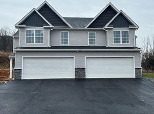 36 Rosalies Way, Temple, PA
