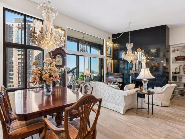 1235 Yale Pl APT 1701, Minneapolis, MN 55403