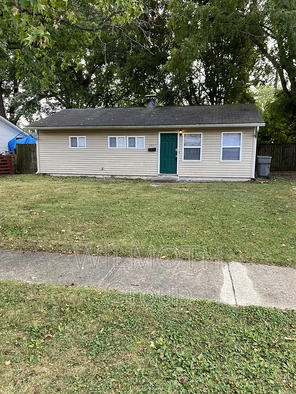 4027 Beauport Rd photo 1