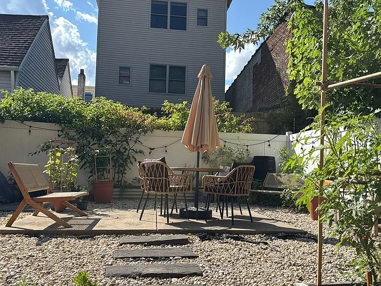 165 Webster Ave #1 — Photo 1