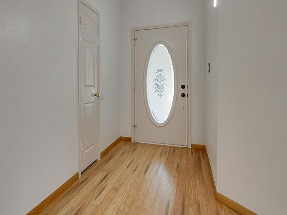 3rd image of 2046 Willowood Dr