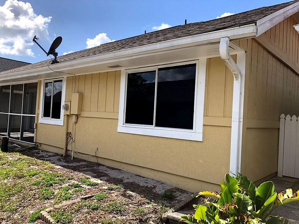 1st image of 732 Willow Dr