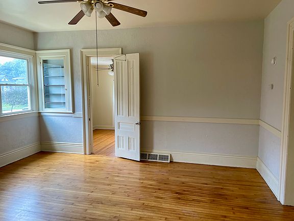 4th image of 505 N Bever St #B