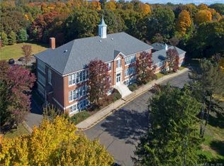 35 Bridge St UNIT 102, Westport, CT 06880