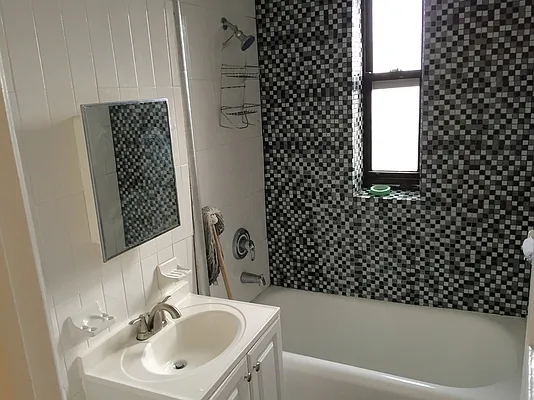 Rented by Uptown Flats LLC | media 14