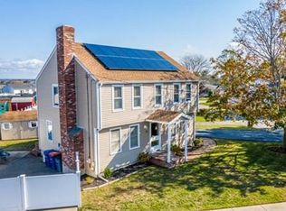 63 Upton St, New Bedford, MA 02746