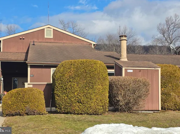 821 Lee Ln, Enola, PA 17025