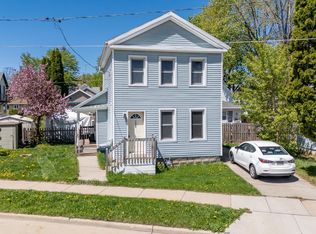 1423 Harrison St, Oshkosh, WI 54901