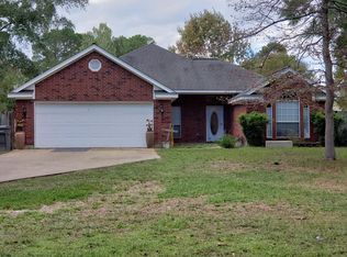 1012 Skeetwood St, Lufkin, TX 75904