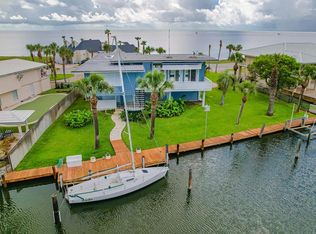 1901 Bay Shore Dr, Rockport, TX 78382
