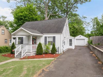 21 Westerleigh Road, New Haven, CT, 06515