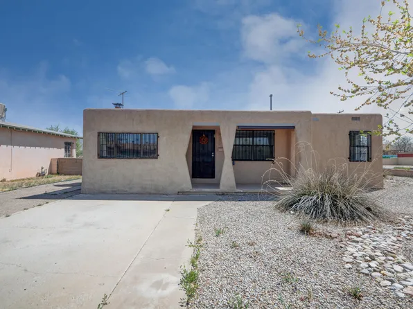 536 California St SE, Albuquerque, NM 87108