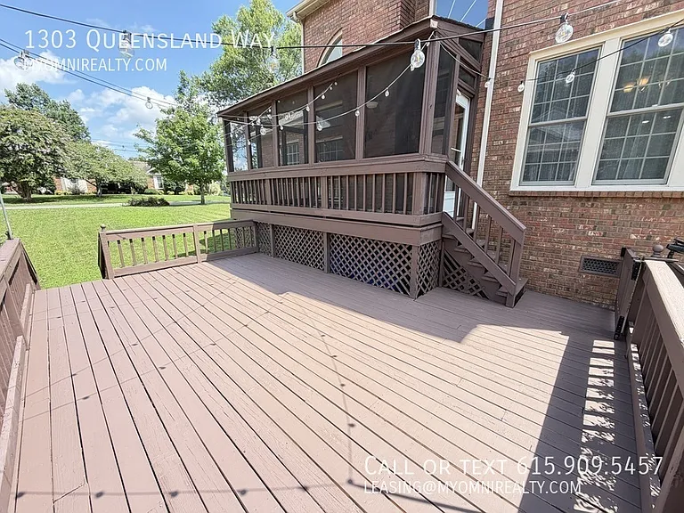 1303 Queensland Way — Photo 20