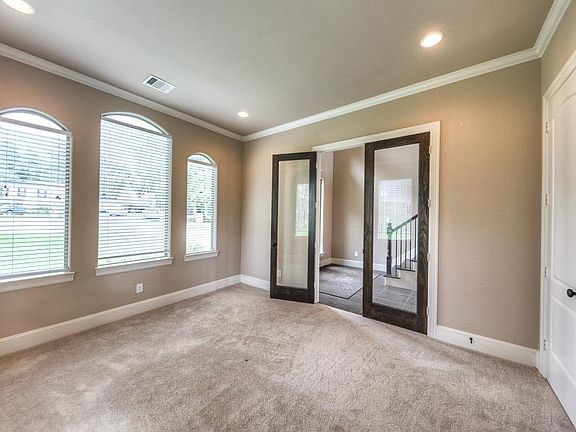 4th image of 3334 Lake Shadows Dr