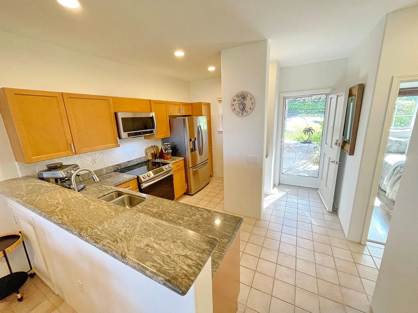 Live the Wailea Lifestyle Ocean View ground level Townhome at Wailea Fairway Villas Seasonal Rental — Photo 4