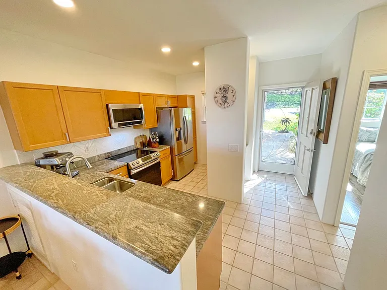 3950 Kalai Waa St #N101 — Photo 4