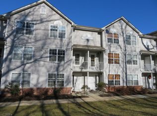 303 Lindsey Dr, Hackettstown, NJ 07840