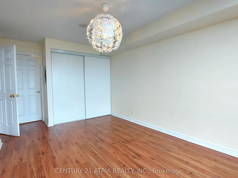 68 Grangeway Ave #808 — Photo 6