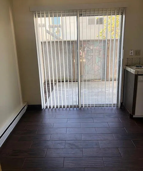 Siesta Village Apartments — Photo 4
