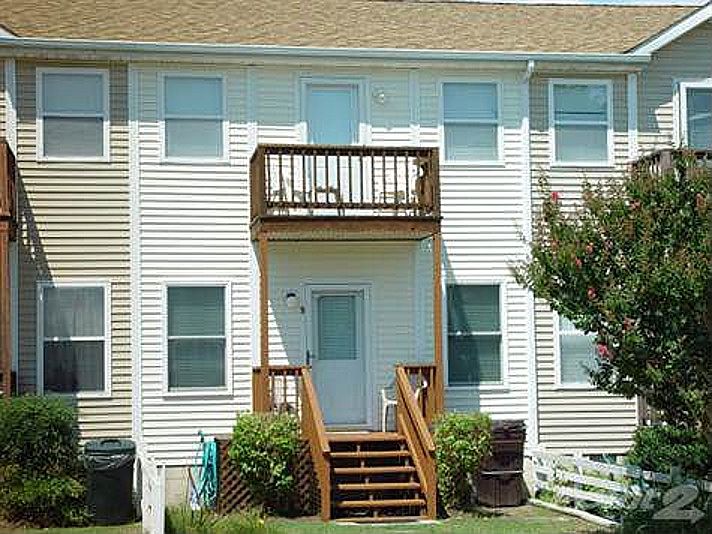 Front view of home