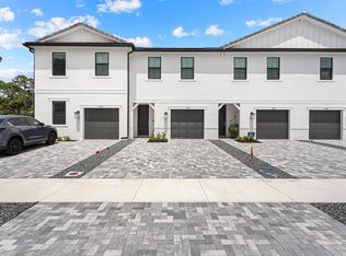 4333 Efendi Dr, Lake Worth, FL 33463